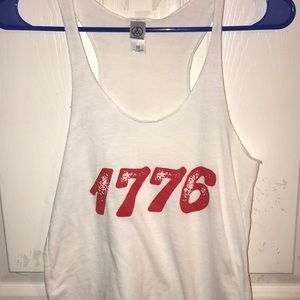 Size M 1776 tank!